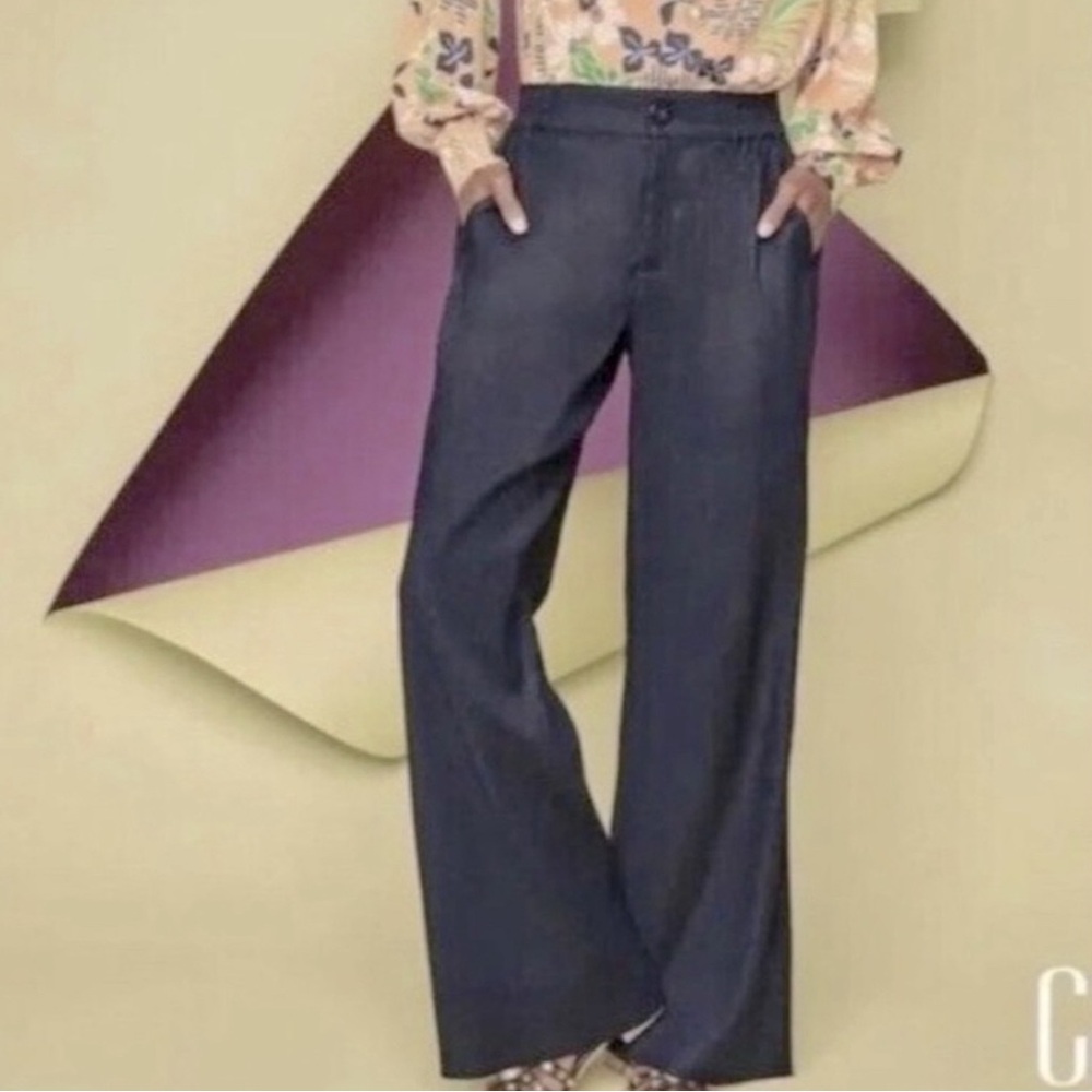 CAbi Finale Trousers In Classic Navy Style Number 6425